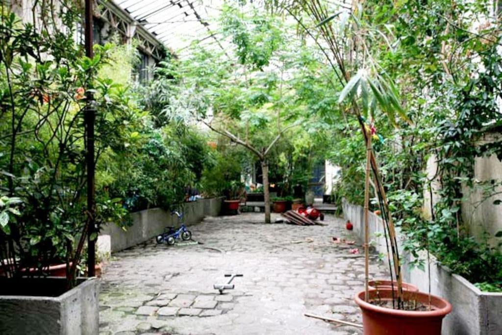 Warm And Cosy Loft In Paris With A Private Outdoor Lägenhet Exteriör bild